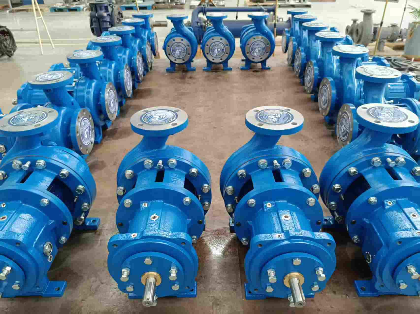 Entrega exitosa y próximo envío de 20 bombas de proceso químico a un cliente europeo